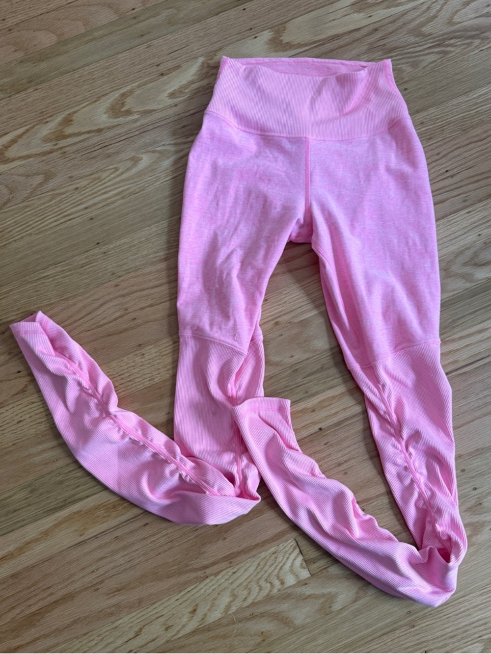 ALO Yoga Bubblegum Pink Active leggings
